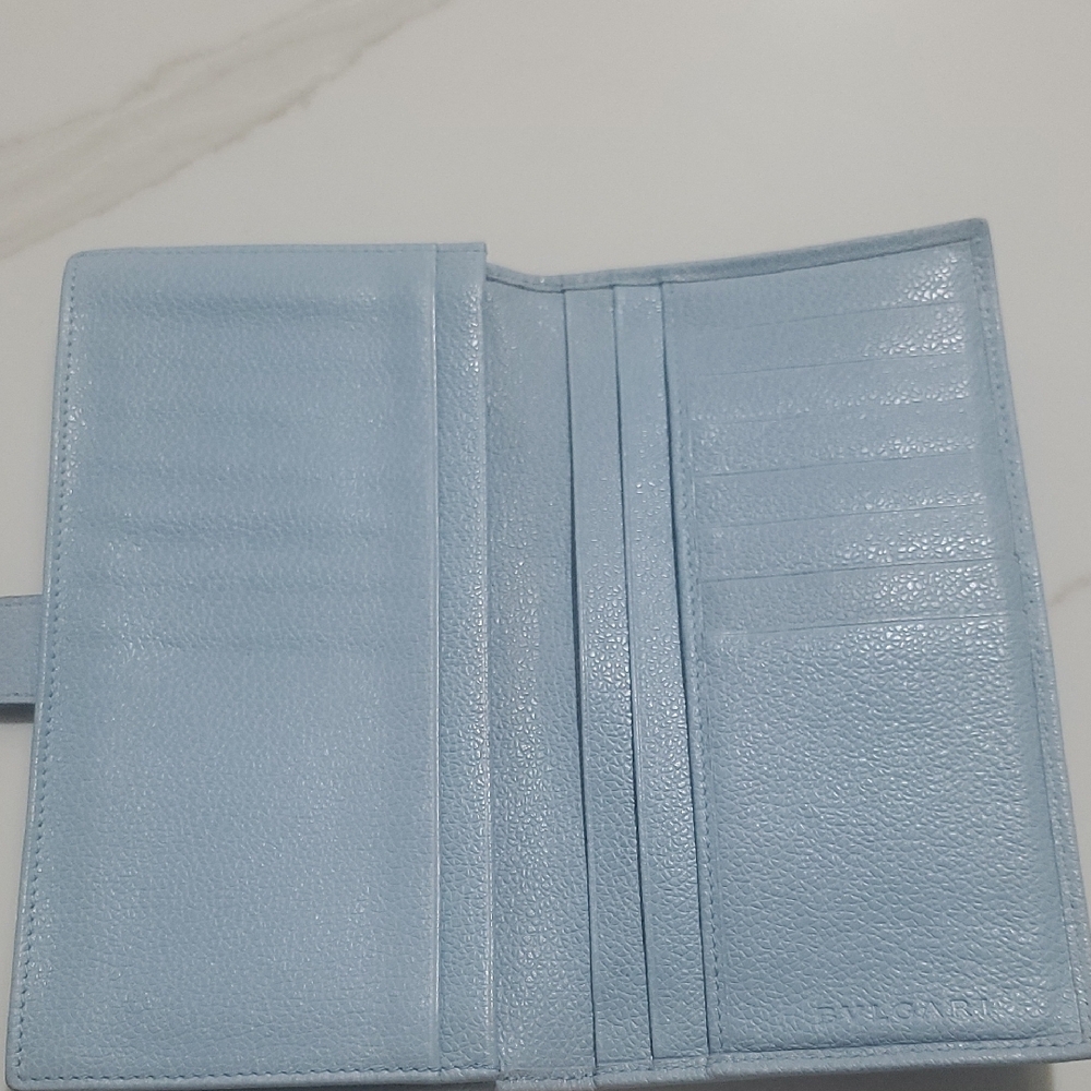 Elegant Blue Women's Wallet BVLGARI - Picture 3 of 6